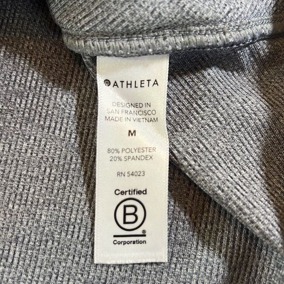 ATHLETA Women’s Bayview Faux Wrap Cap Sleeve Cropped Tee Gray Size Medium - Picture 8 of 10